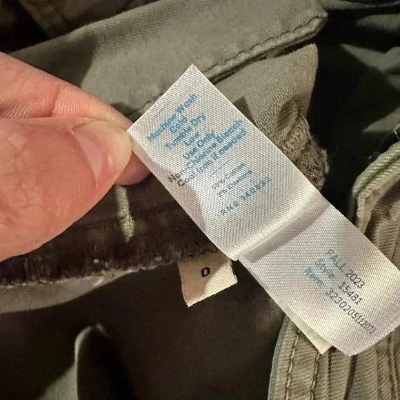 Marine Layer Bridget Crop Pant - Dusty Olive - 0 Petite - Picture 9 of 9